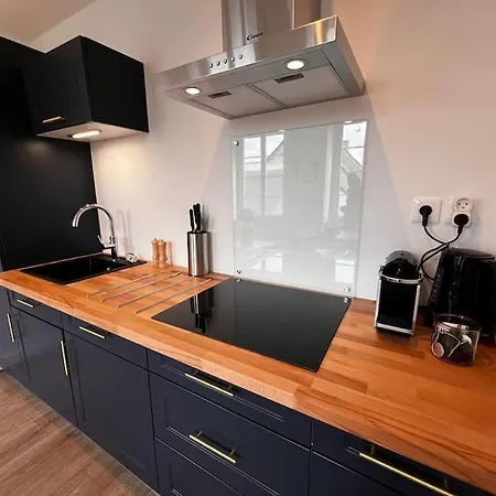 Richard Merrill 2 Personnes En Plein Centre Daire