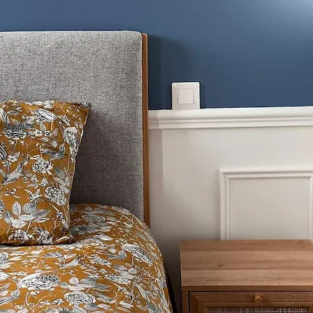 Richard Merrill 2 Personnes En Plein Centre Daire Sainte-Mère-Église